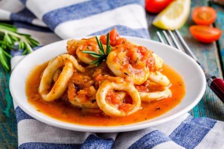 Que cuisiner avec des calamars : 20 recettes rapides et délicieuses