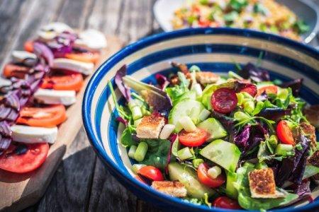 20 délicieuses salades de céleri à faire