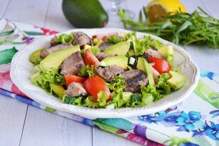20 délicieuses salades de thon qui surprendront vos invités