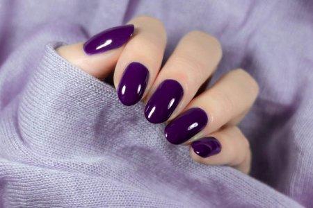 Manucure violette 2021: tendances de la mode (50 photos)