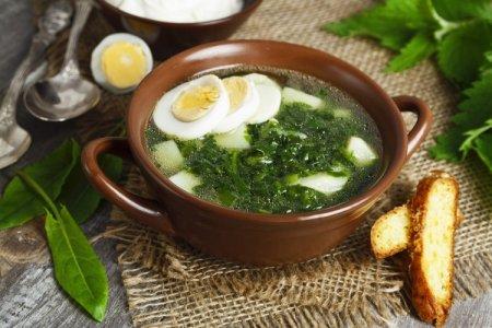 12 soupes d'oseille faciles et délicieuses aux œufs