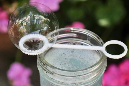 Comment faire des bulles de savon à la maison