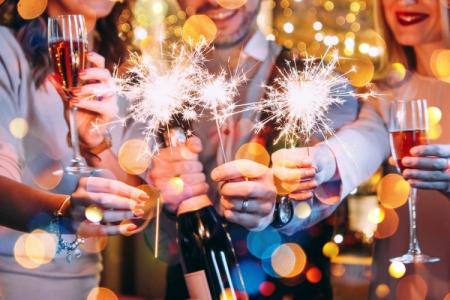 Comment célébrer le Nouvel An 2021: tous les signes et idées importants