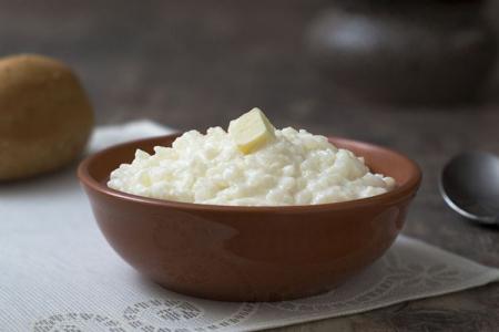 Bouillie de riz au lait : 10 recettes délicieuses et faciles (pas à pas)